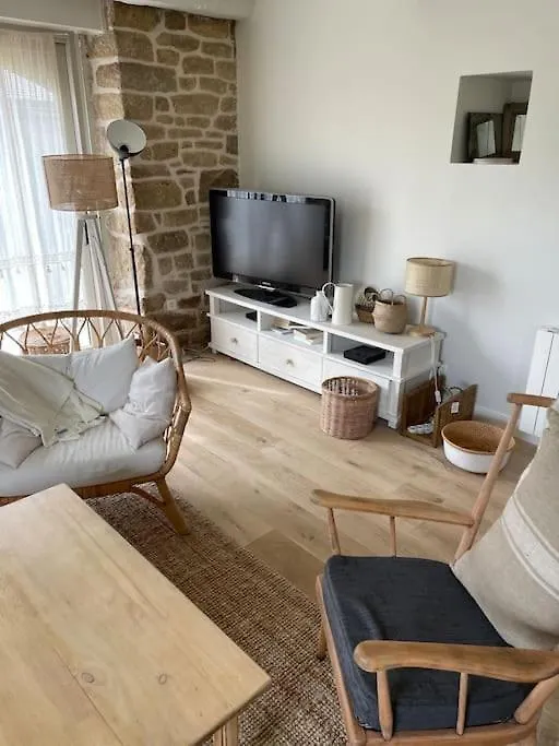 Hébergement de vacances Location De Charme, Cosy La Maison De Keraudran Ploemel France